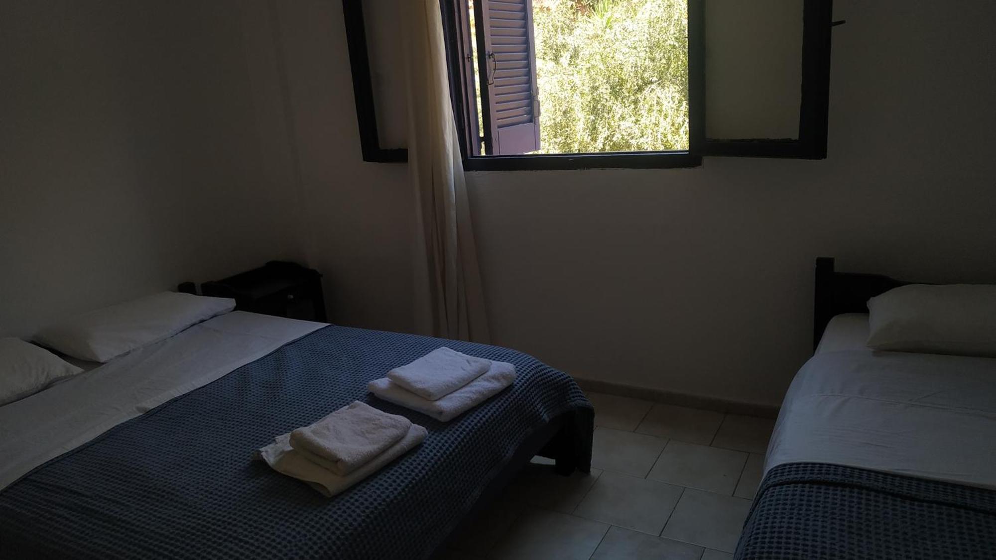 Georgoshouse Lykos Beach Sfakia Livaniana Exterior foto